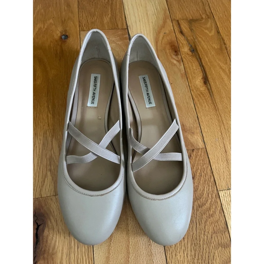 Saks Fifth Avenue Ballet Flats Nude Beige Size‎ 7
